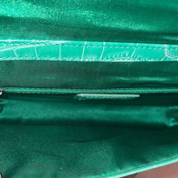 crossbody purse - Picture 7 of 10